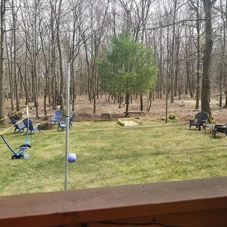 Serenity And Fun All In One In This Cozy Pocono Cabin Jim Thorpe Bagian luar foto