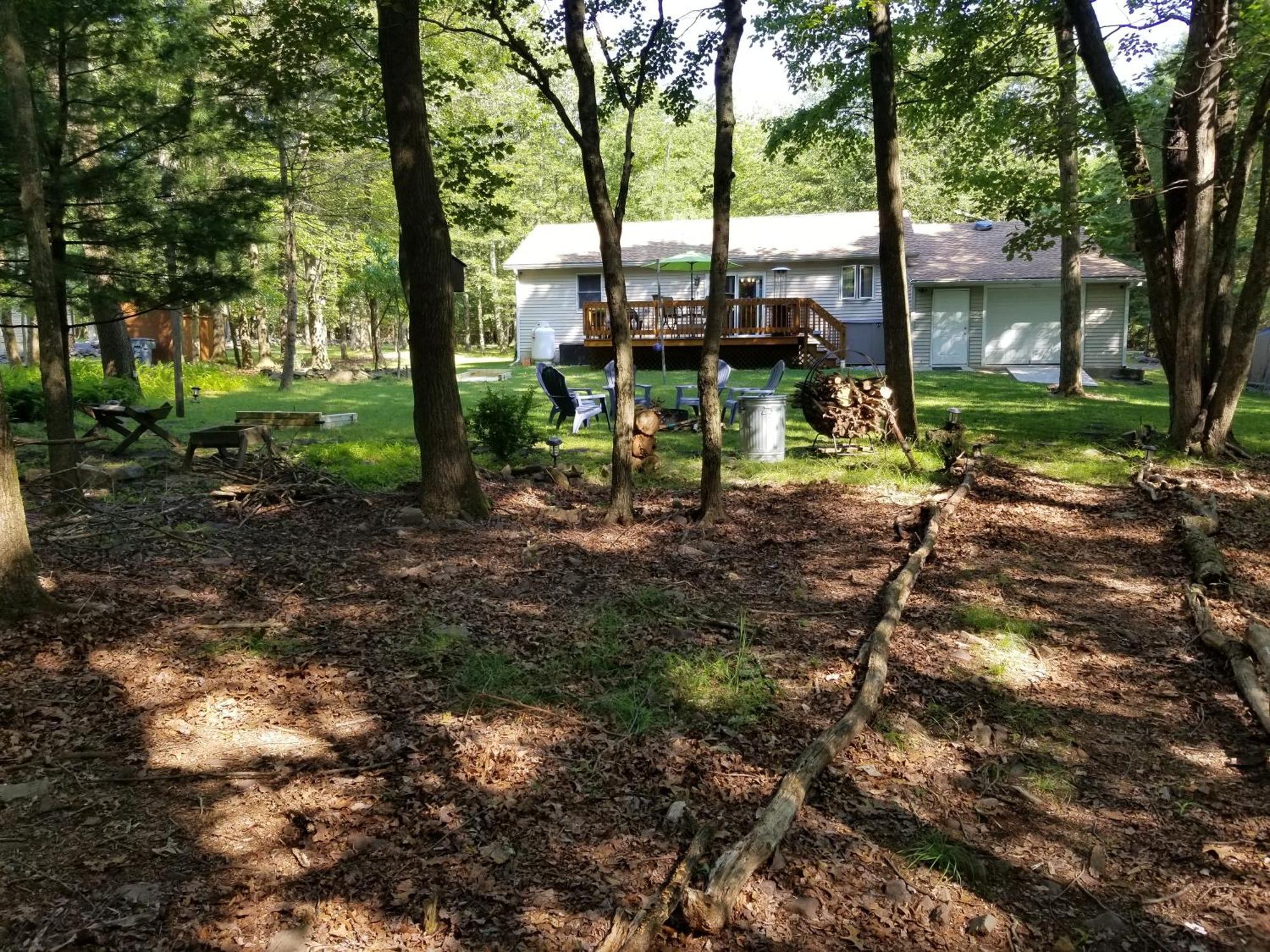 Serenity And Fun All In One In This Cozy Pocono Cabin Jim Thorpe Bagian luar foto