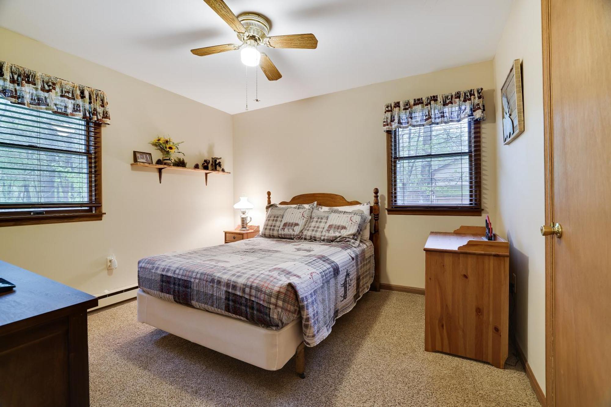 Serenity And Fun All In One In This Cozy Pocono Cabin Jim Thorpe Bagian luar foto