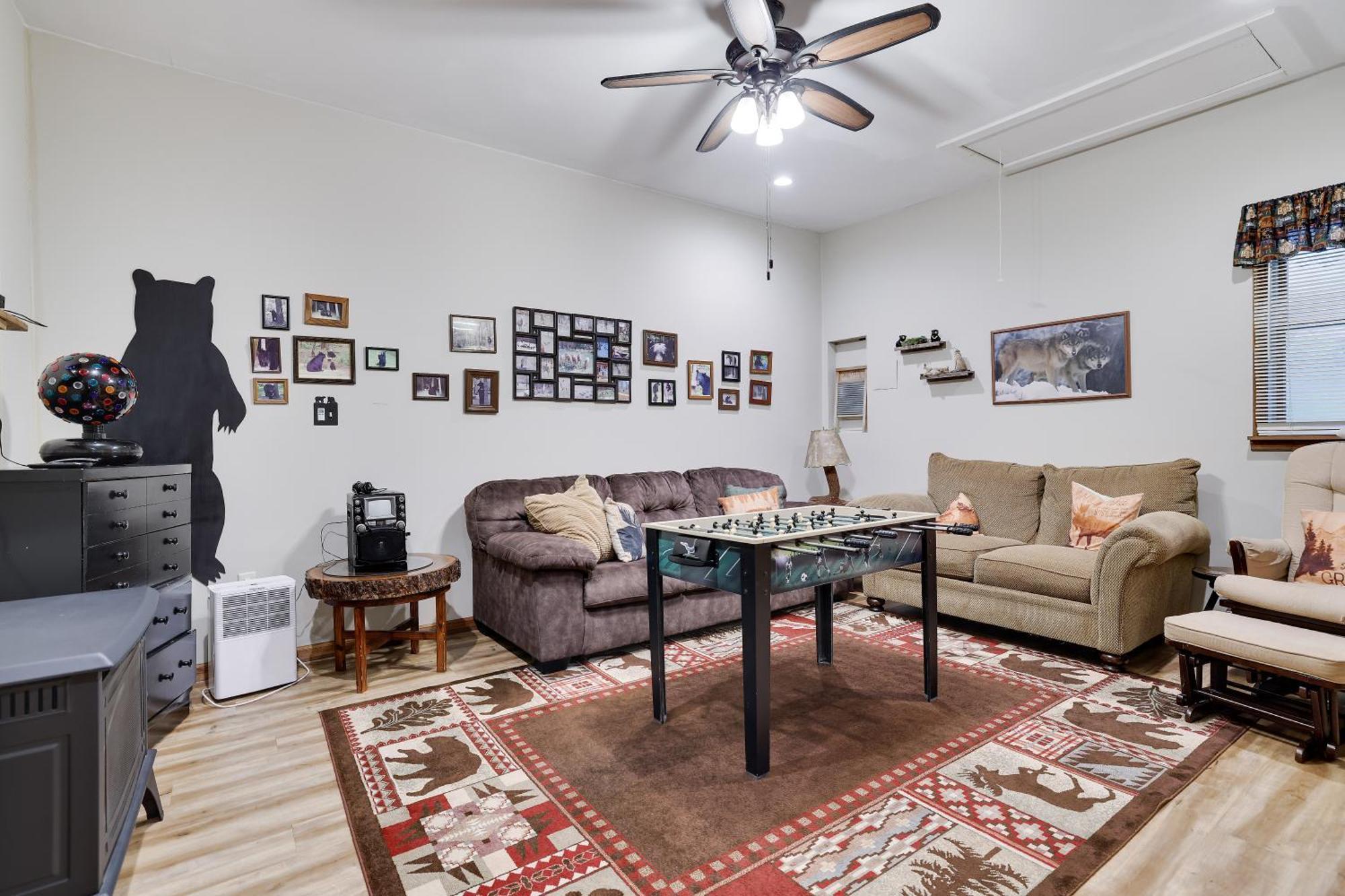 Serenity And Fun All In One In This Cozy Pocono Cabin Jim Thorpe Bagian luar foto