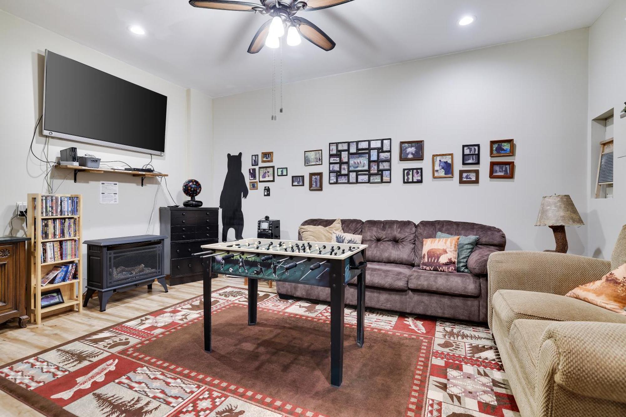 Serenity And Fun All In One In This Cozy Pocono Cabin Jim Thorpe Bagian luar foto