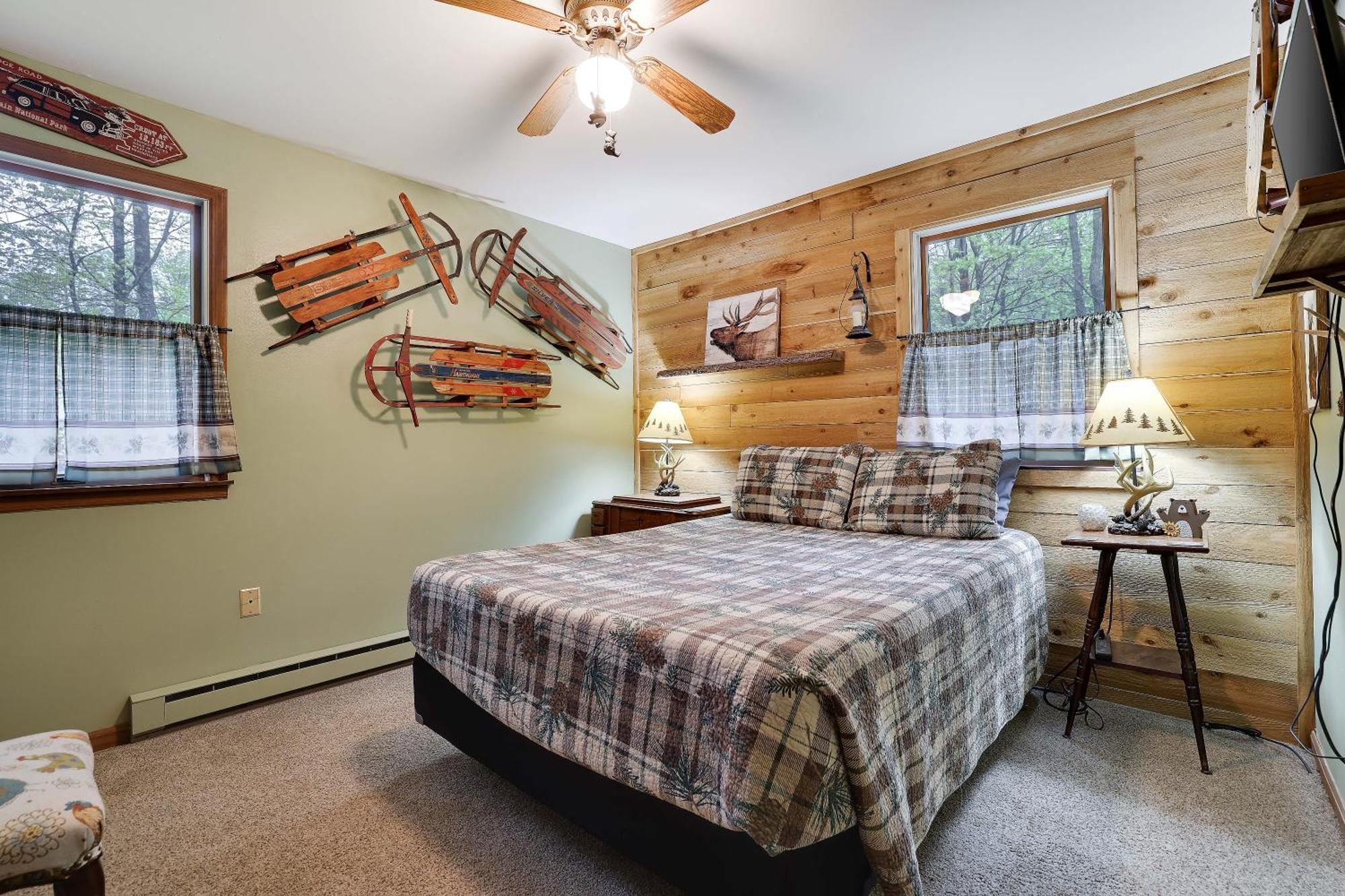 Serenity And Fun All In One In This Cozy Pocono Cabin Jim Thorpe Bagian luar foto